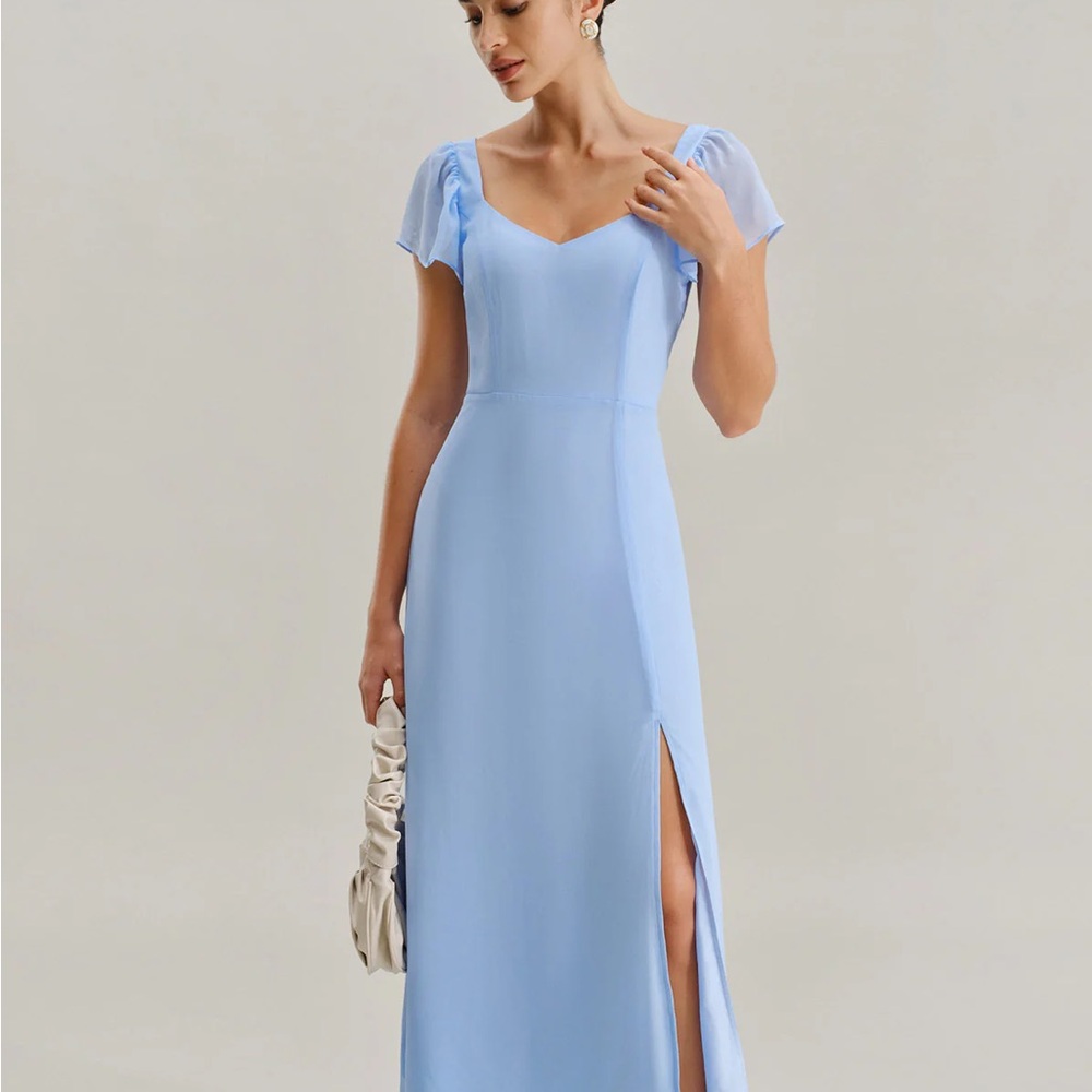 Blue Sweetheart Neck Chiffon Maxi Dress